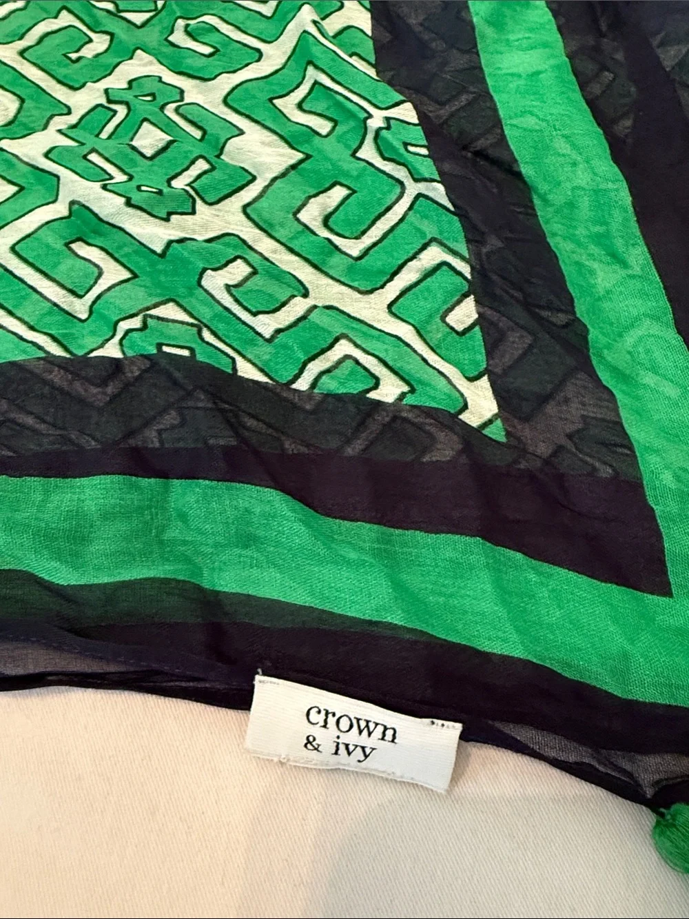crown & ivy Green and Navy Greek Key Patterned Tassel Scarf Wrap